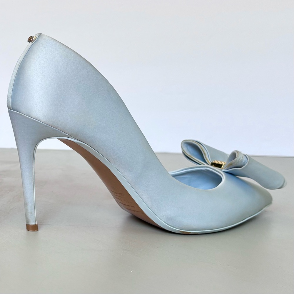 TED BAKER London Azeline Bow Court Shoes Rose Gold Closed Toe Stiletto Heels - Picture 5 of 15